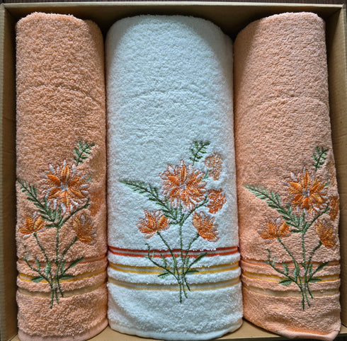 Medvilnės pluošto vonios rankšluosčių rinkinys „Cotton Delux“, apelsinų oranžinės ir pieno baltos spalvos